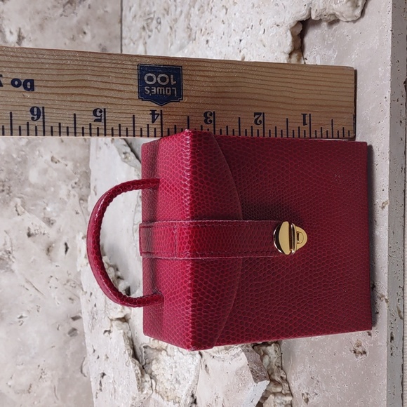 Croc Embossed Leather Travel Jewelry Case - Picture 8 of 8